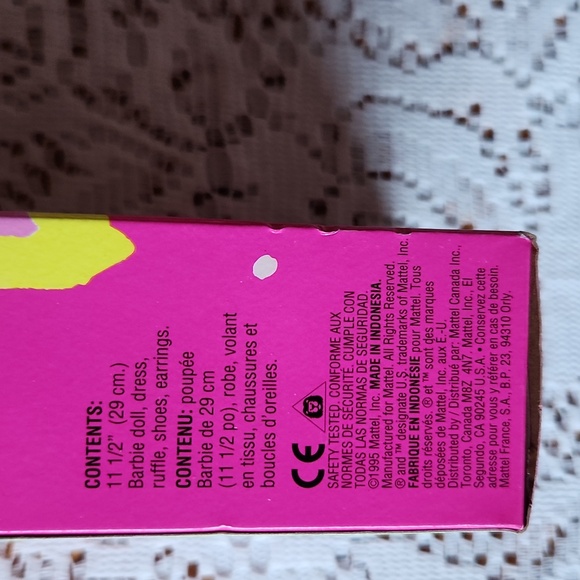 RARE Barbie 1994 Mattel Ruffle Fun Barbie Doll #15802 New In Box. - Picture 3 of 4